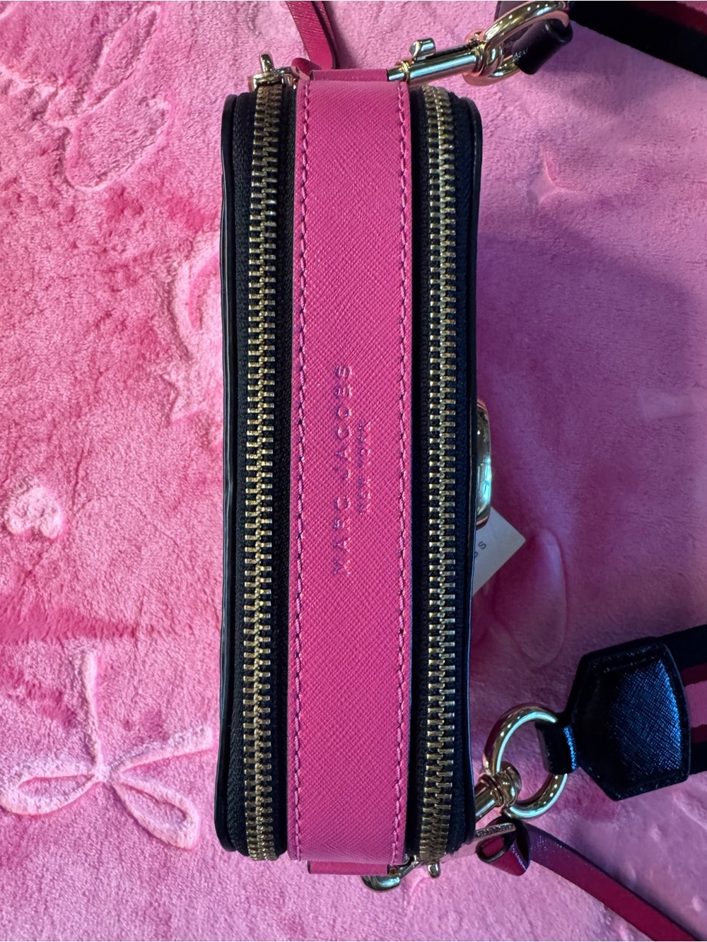 Marc Jacob’s Snapshot Hibiscus Multi • NWT • Guitar Strap • Gold Hardware - Picture 5 of 11